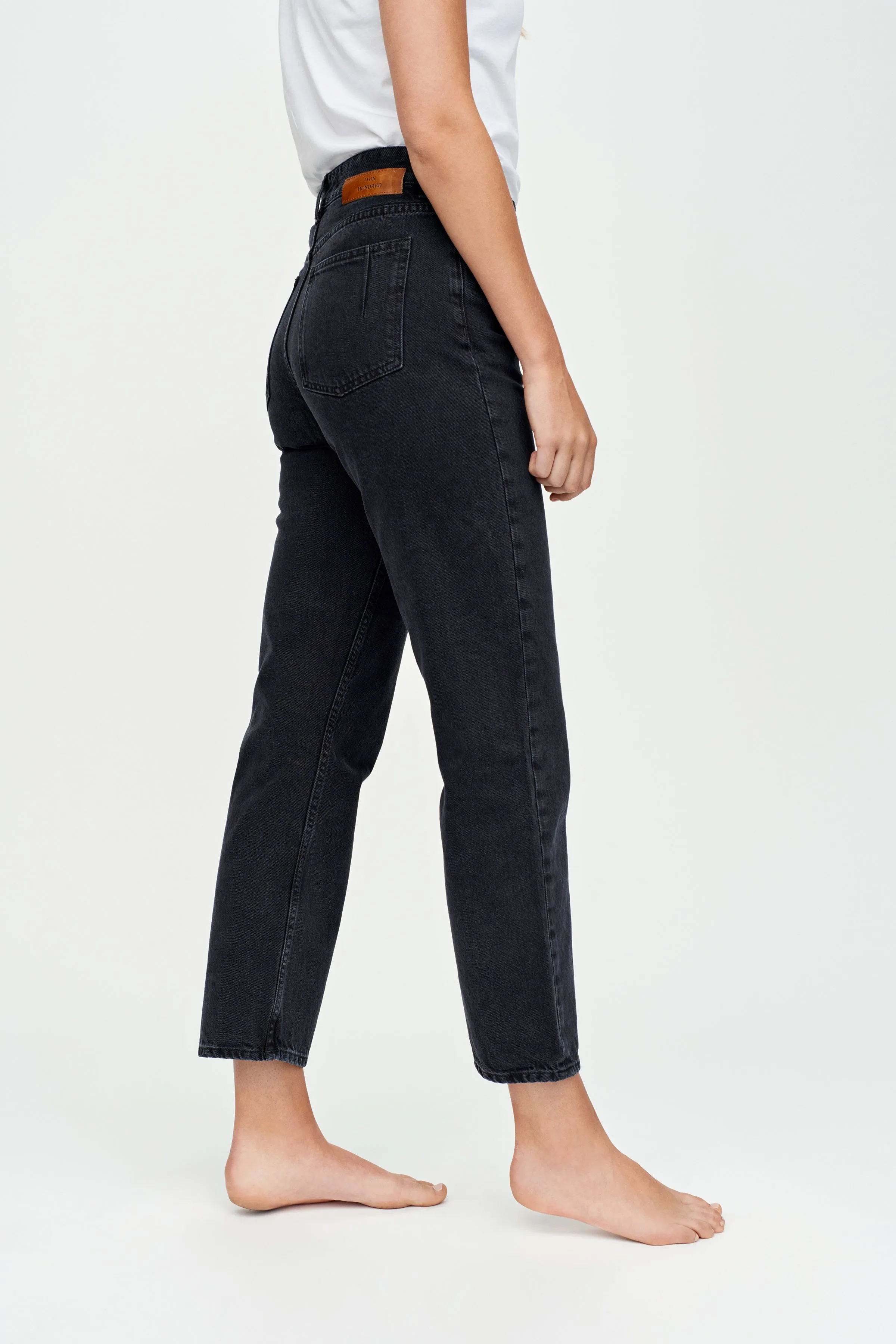 Pearl - Dark Grey Four