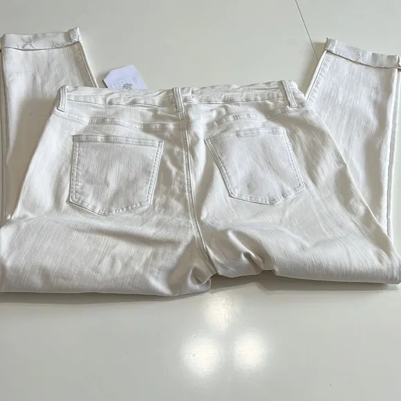 Pistola Women’s High Waist Stretch Ankle Jeans Ecru Size 18W