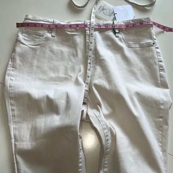 Pistola Women’s High Waist Stretch Ankle Jeans Ecru Size 18W