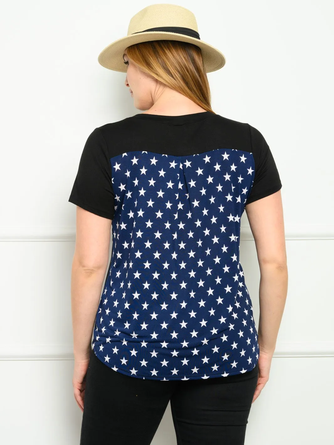 PLUS SIZE SHORT SLEEVE FRONT POCKET STAR PRINT TOP