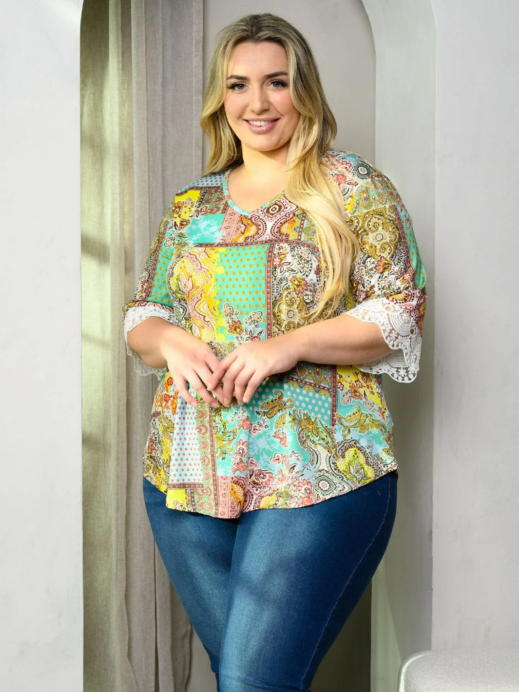 PLUS SIZE SHORT SLEEVE MULTI PRINT TUNIC TOP