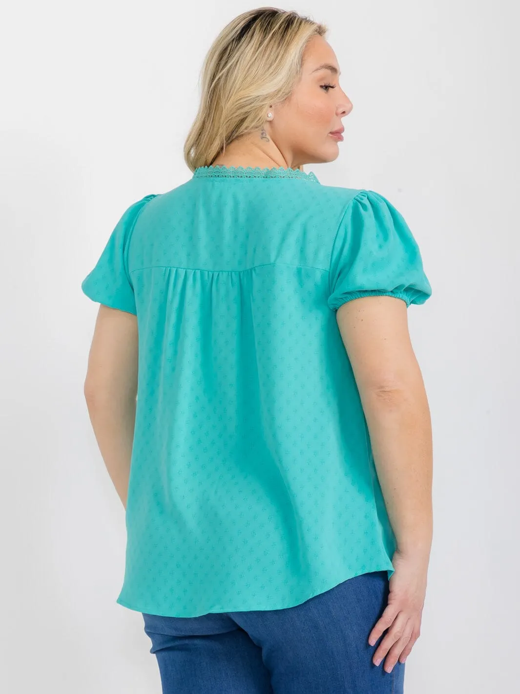 PLUS SIZE SHORT SLEEVE V-NECK TRIM DETAILED TUNIC BLOUSE