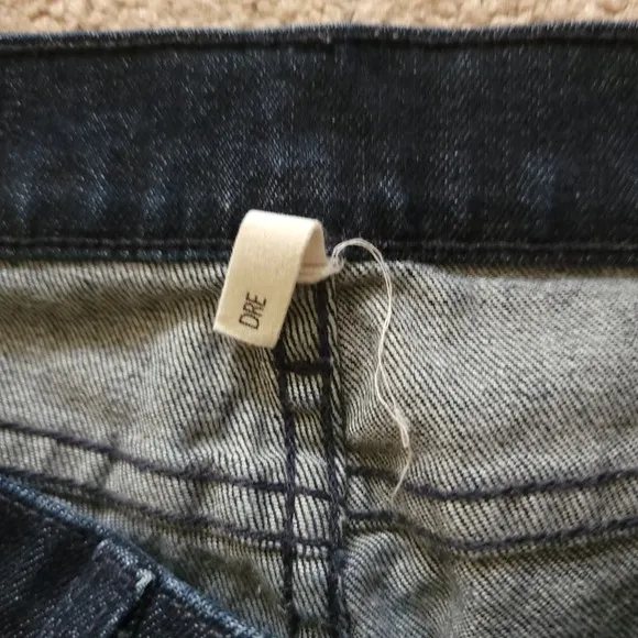 Rag &amp; Bone Dre Low Rise Indigo Distressed Denim Shorts Size 28