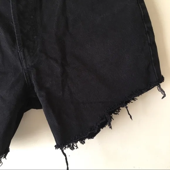 Re/Done High-Rise Frayed-Edge Denim Shorts
