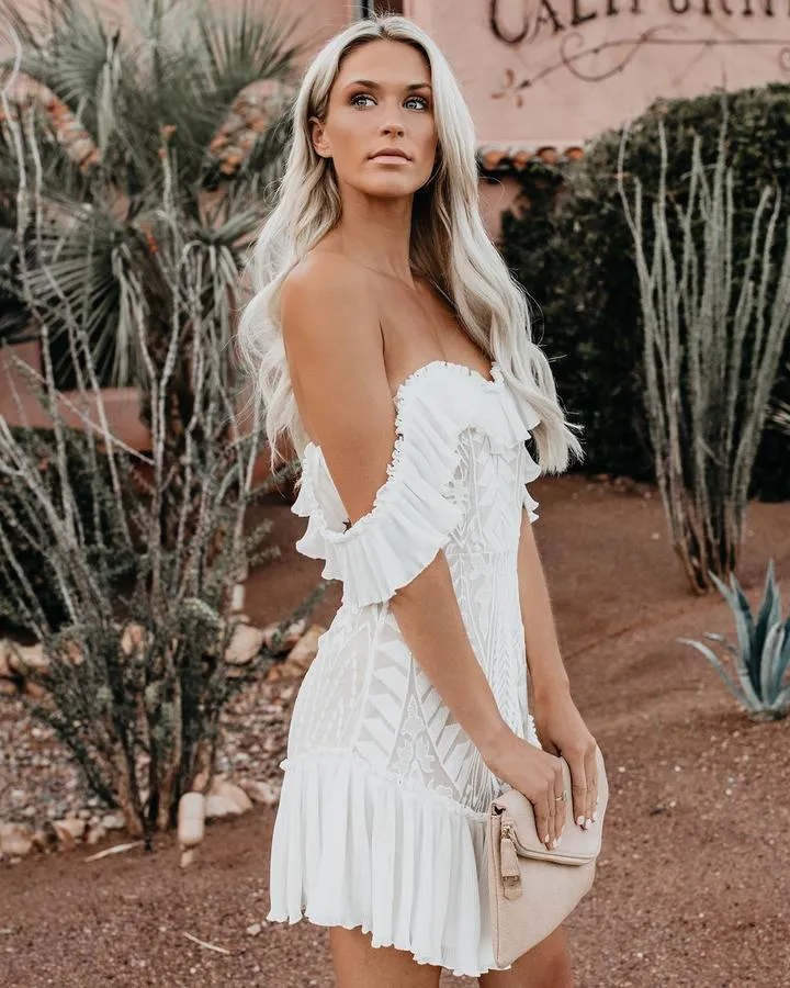 Stunncal Lace Pleated Ruffle One-Shoulder Dress