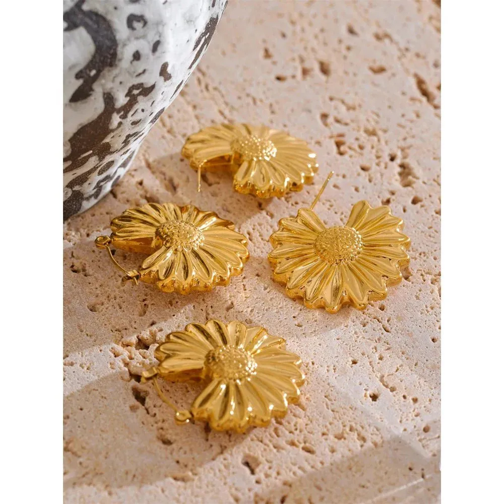 Sunlit Daisy Hoop Earrings