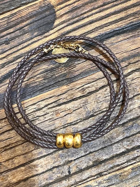Triple Wrap w/ 3 Gold Roundels (GF Clasp)