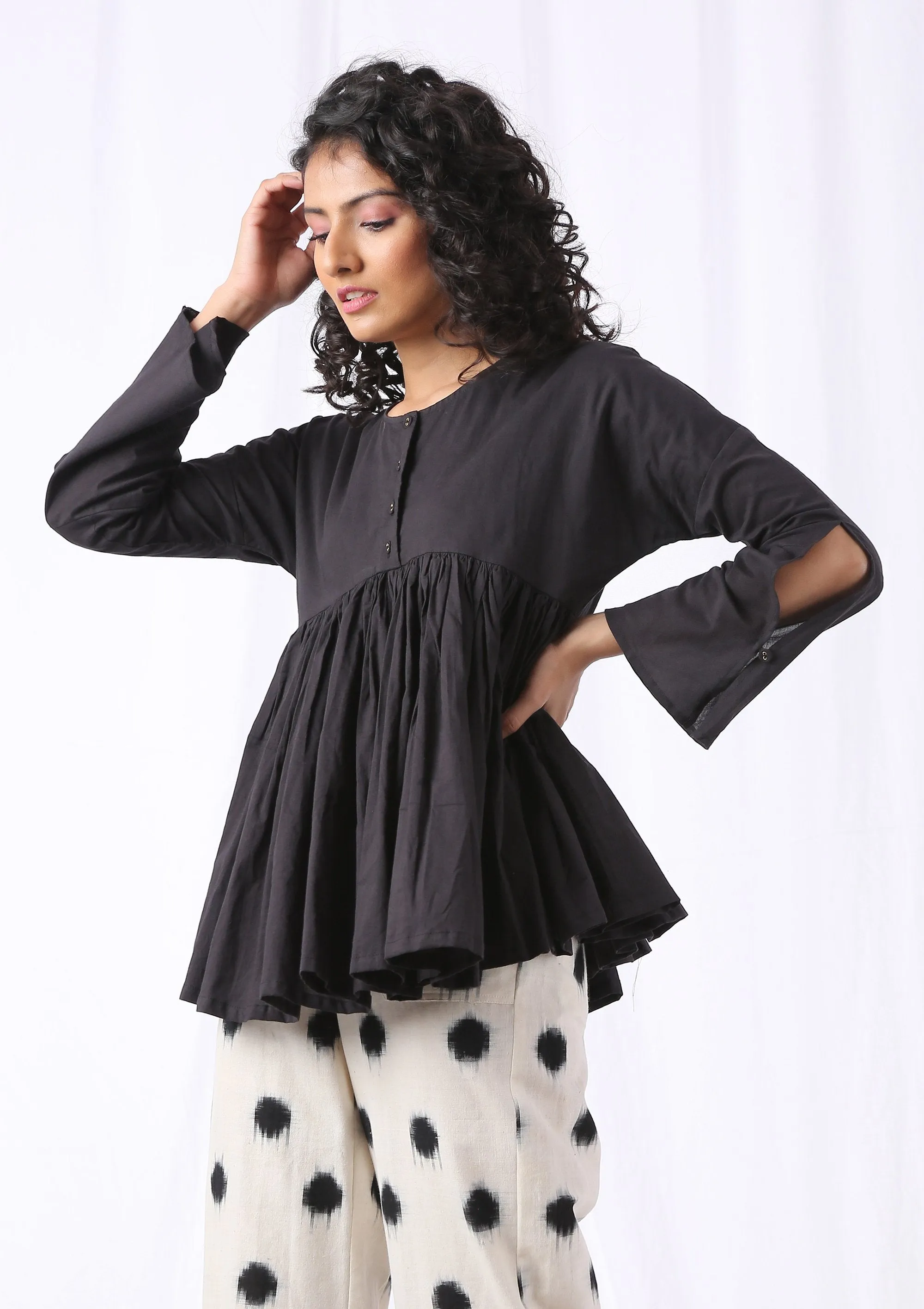 UMBRELLA TOP-BLACK
