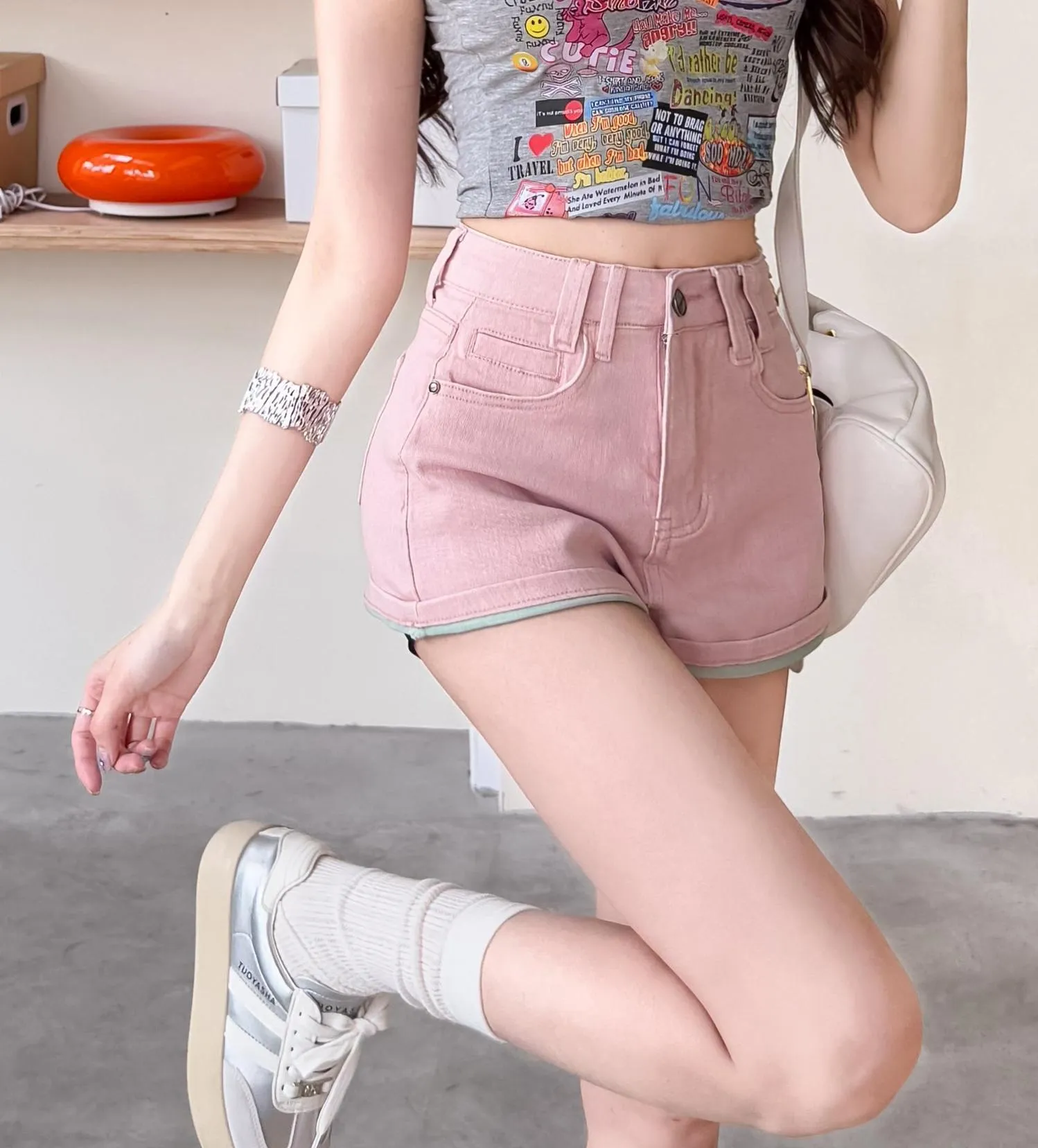 Women's Abrasion-Resistant Denim Shorts for Everyday Wear