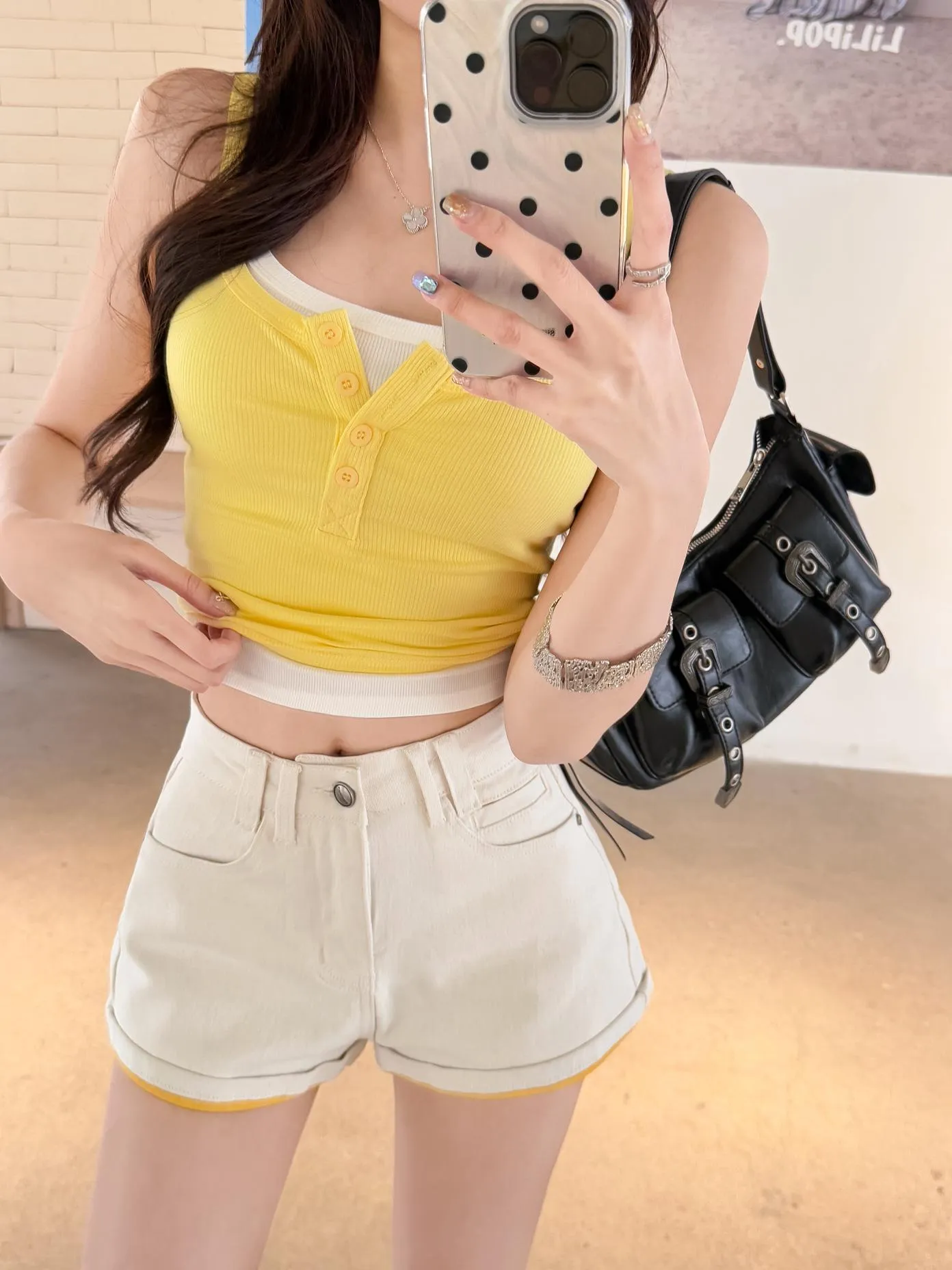 Women's Abrasion-Resistant Denim Shorts for Everyday Wear