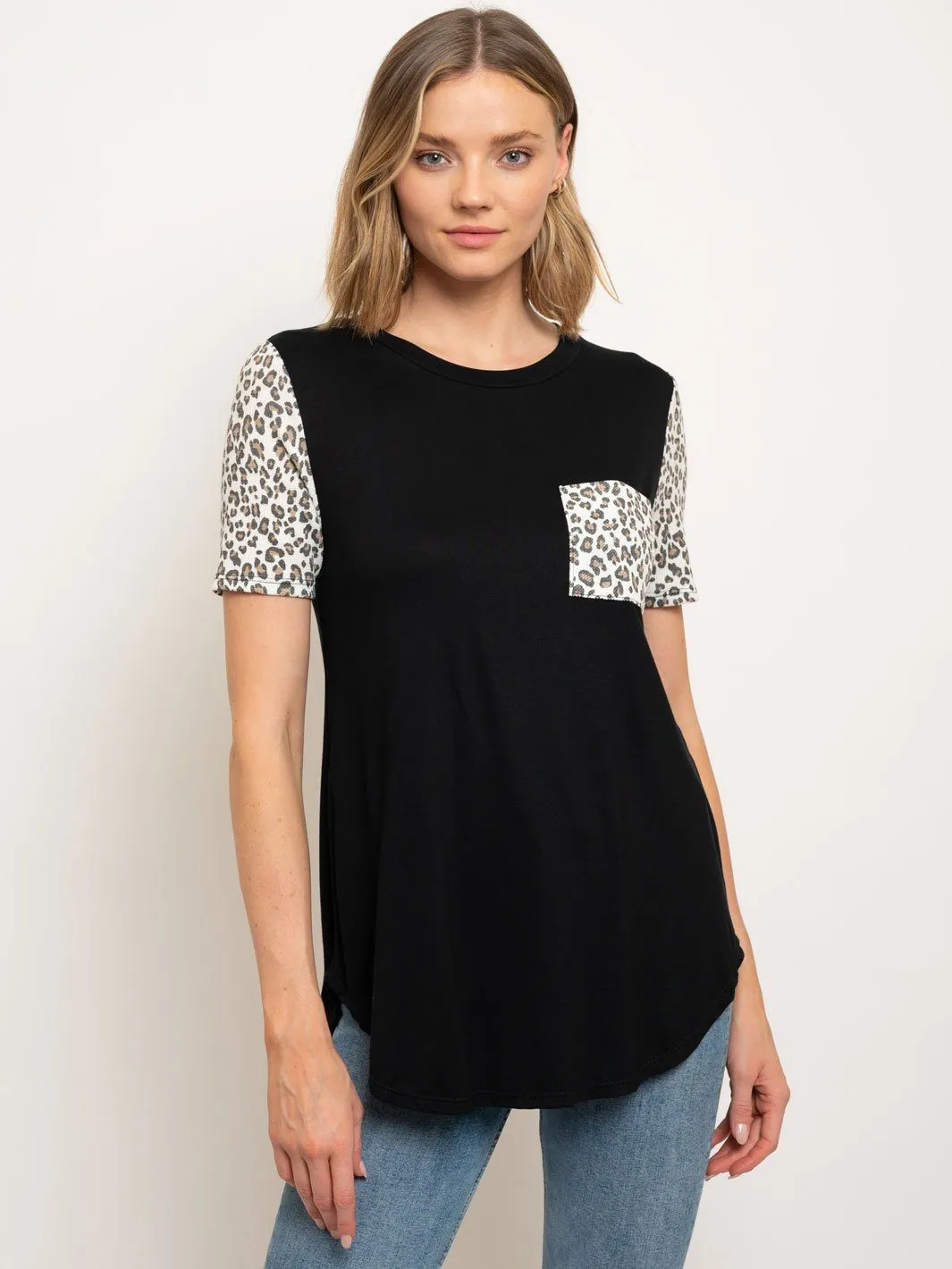 WOMEN'S ANIMAL PRINT FRONT POCKET TUNIC TOP