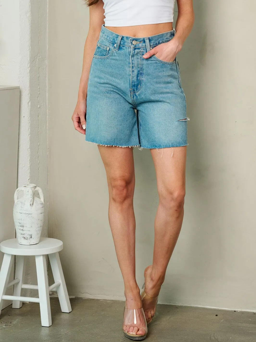 WOMEN'S HIGH WAIST SIDE DISTRESSED DENIM SHORTS