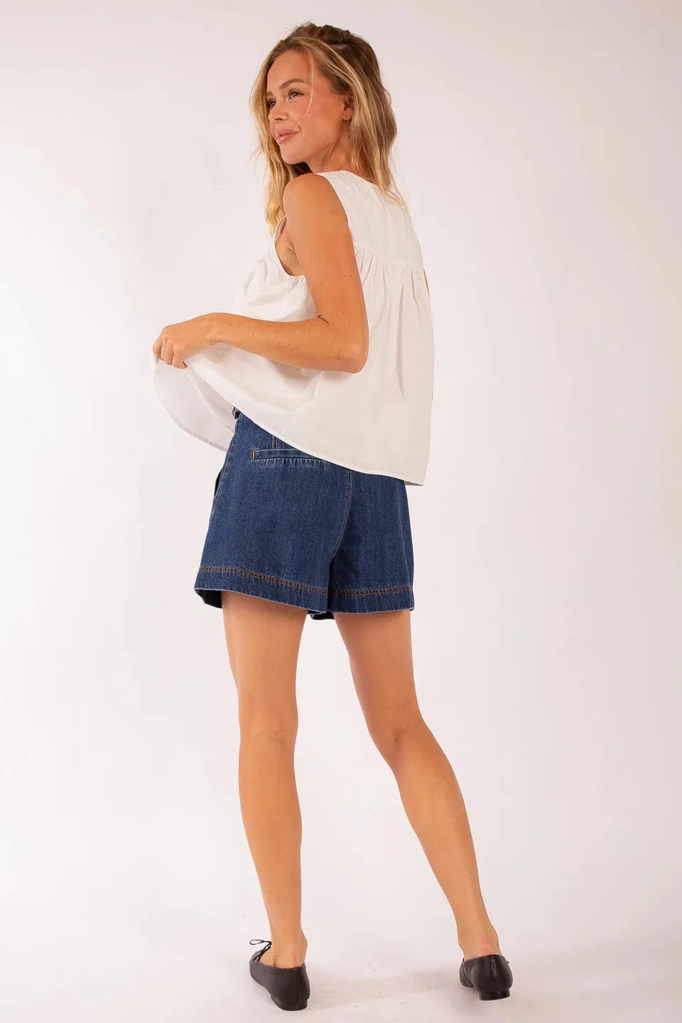 Yui Sleeveless Ruffle Detail Top